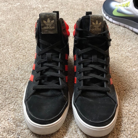 Adidas shoes - Picture 2 of 2